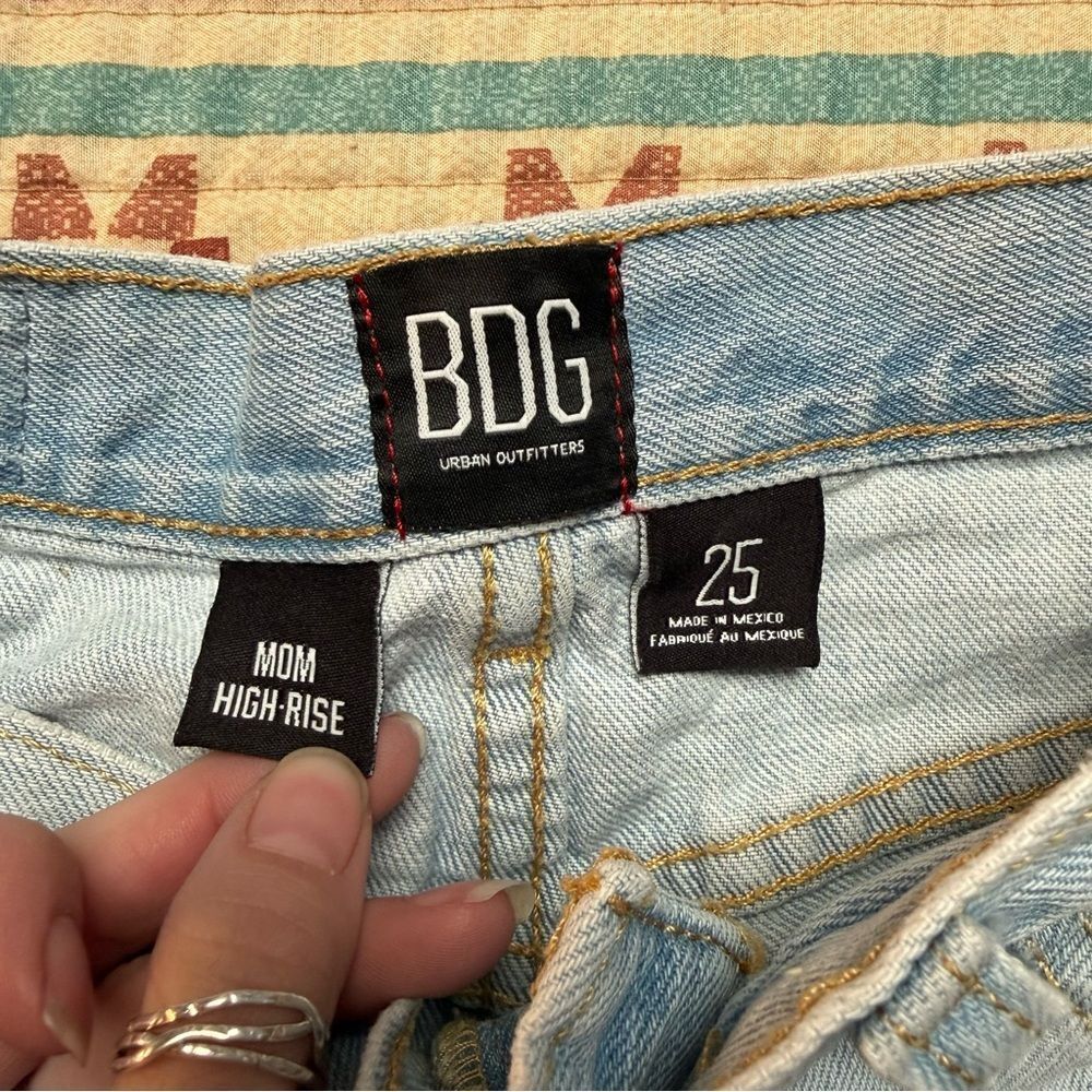 BDG Light Blue Women's mom high rise shorts size 25 - Picture 2 of 6